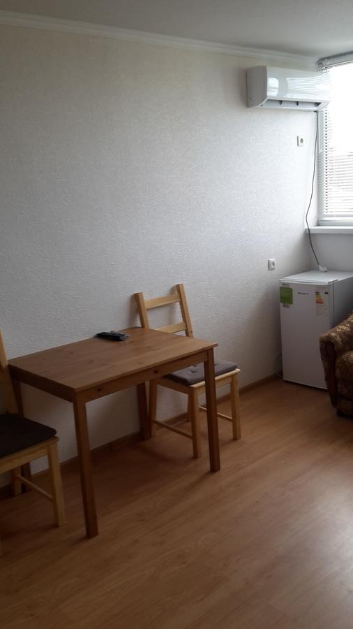 Mini Hotel Na Aiaaira Sukhumi Ngoại thất bức ảnh